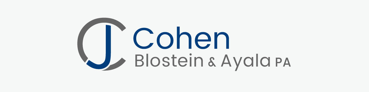 Logotipo de Cohen Blostein con C J grande